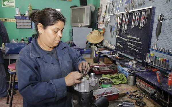 Un tercio de los hogares no subsistiría sin ellas