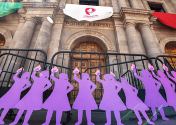 Feminicidio, embarazo adolescente y maternidad en soltería
