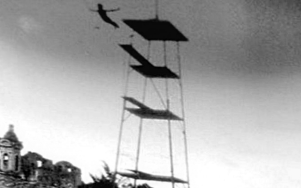 IN MEMORIAM / TRAMPOLÍN DE ENSUEÑO EN LOS AÑOS 40