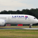 Incidente de avión Boeing de Latam en Nueva Zelanda habría sido error en la cabina: WSJ
