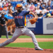 El lanzador mexicano José Urquidy es baja de los Astros por lesión