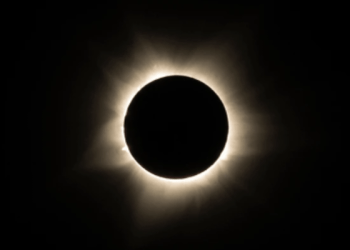 Nueva York espera “cientos de miles” de visitantes para ver el eclipse solar