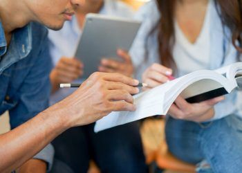 Práctica facilita empleo a jóvenes