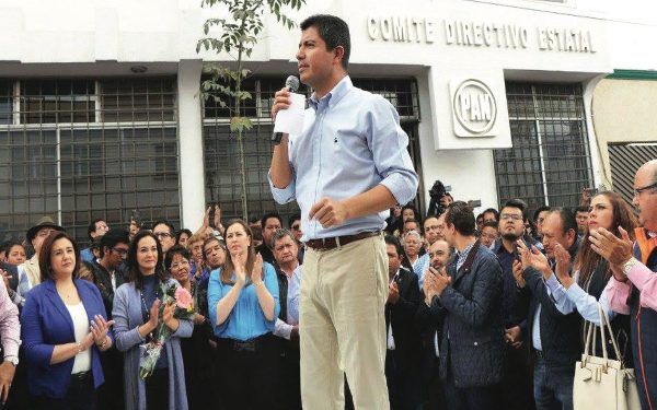 Eduardo Rivera Pérez, 24 años ligado a la política