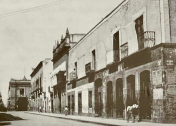 IN MEMORIAM / CASONA ANTES DE LA DEMOLICIÓN