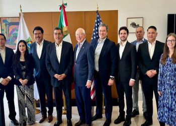 Resalta embajador de EU importancia de impulsar educación