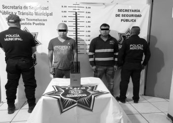 SSP de Texmelucan detiene a dos hombres por robo de tractocamión