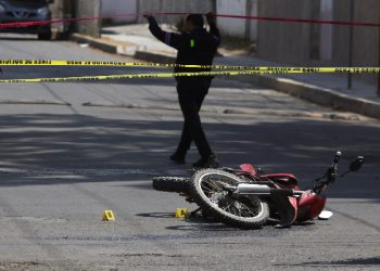 Capturan a sujeto que robó una camioneta tras persecución y balacera en Puebla