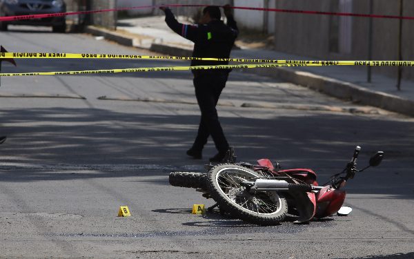 Capturan a sujeto que robó una camioneta tras persecución y balacera en Puebla