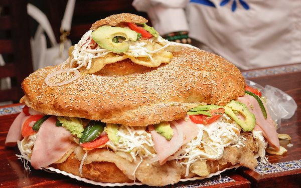Todo listo para el Festival de la Cemita Poblana