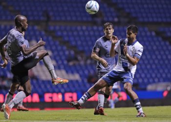 En penúltimo juego, La Franja se mete a la perrera de Tijuana
