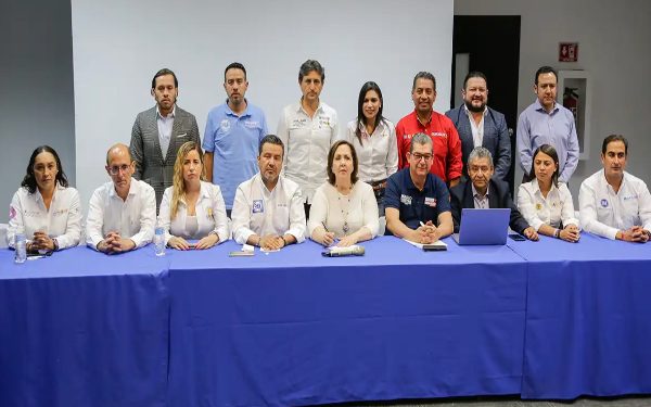 EL TEATRO DE LA OPOSICIÓN (Y OTROS URGENTES TEMAS) 