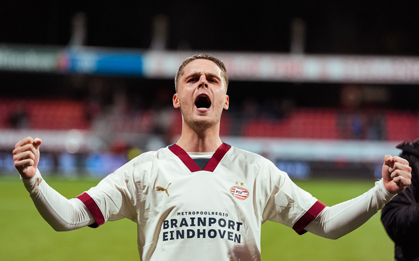 El PSV del Chucky Lozano gana y se enfila hacia el título de la Eredivise