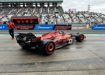 Sainz y Leclerc buscarán dominar el GP de Japón
