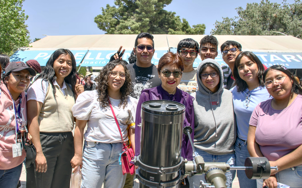 Comunidad BUAP disfrutó del eclipse solar