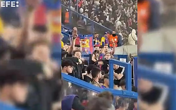 UEFA investigará saludo nazi realizado por aficionados del Barcelona en París