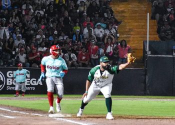 Con barrida, Diablos Rojos abollan la corona de Pericos