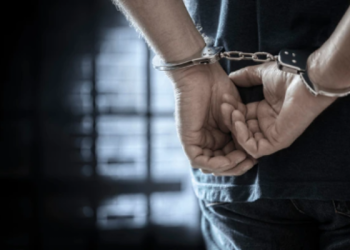 Arrestan en Trinidad y Tobago a fugitivo acusado de explotación infantil