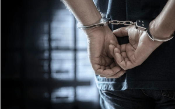 Arrestan en Trinidad y Tobago a fugitivo acusado de explotación infantil