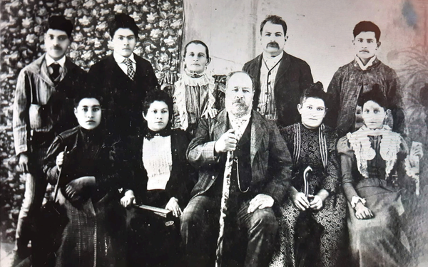 IN MEMORIAM / EL PATRIARCA DEL CLAN CORZAS