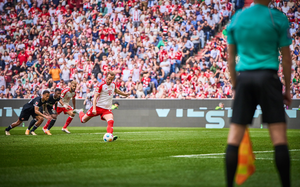 Harry Kane anota doblete y llega a 35 goles en la Bundesliga