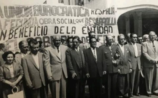 IN MEMORIAM / LA ÚNICA MUJER EN ACTOS POLÍTICOS