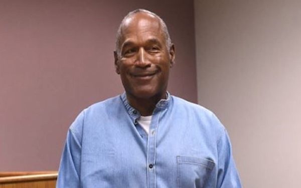 Muere O.J. Simpson, ex futbolista de americano, acusado de matar a su ex esposa
