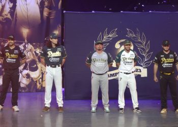 Presentan plumaje