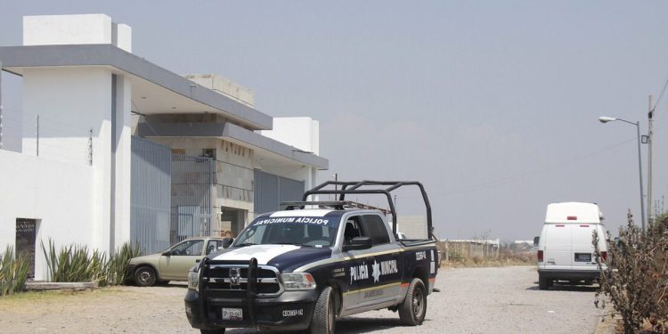 Casa es baleada en fraccionamiento de Tlaxcalancingo