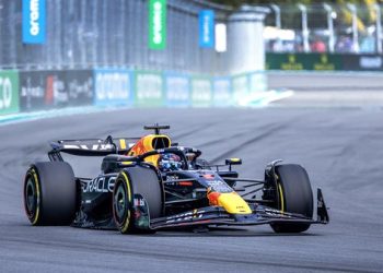 Verstappen firma su sexta pole de la temporada en Miami; Checo arrancará cuarto