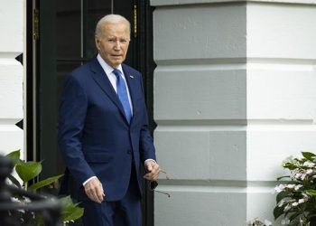 Biden amenaza a Israel con frenar suministro de armas si invade Rafah