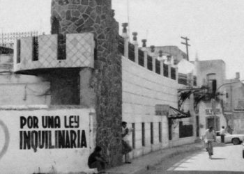 IN MEMORIAM / ESTACIONAMIENTO, SU FINAL