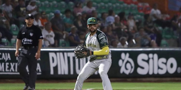 Pericos gana el primero ante Leones