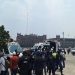 Enfrentamiento con estudiantes de Ayotzinapa deja 26 policías heridos en Palacio Nacional