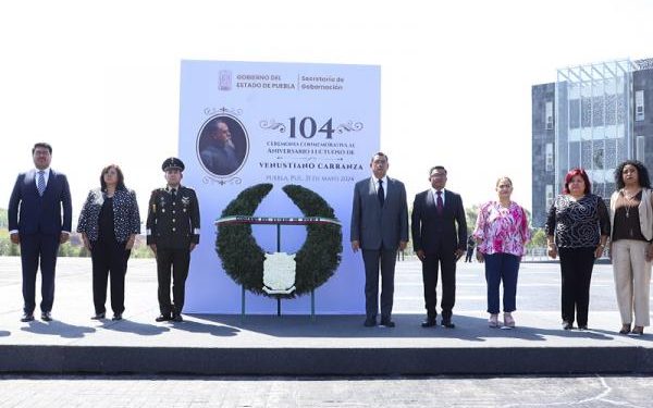 Conmemoran en Puebla el 104 aniversario luctuoso de Venustiano Carranza
