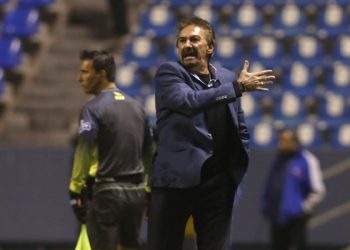Directiva poblana sí buscó a Ricardo La Volpe