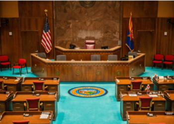 Senado de Arizona aprueba derogar ley antiaborto de 1864