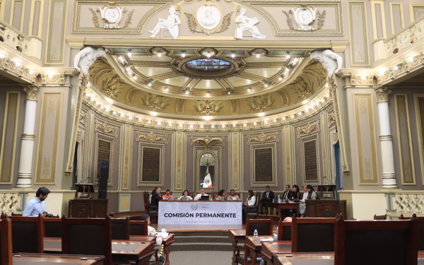 Congreso de Puebla recibe iniciativa para castigar inducción al suicidio mediante plataformas digitales