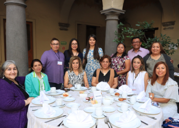 Congreso de Puebla reconoce a madres trabajadoras