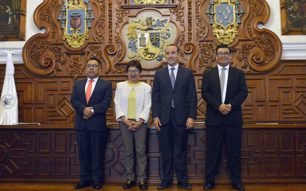 Mario Riestra presenta su plan de gobierno al Consejo Universitario de la BUAP