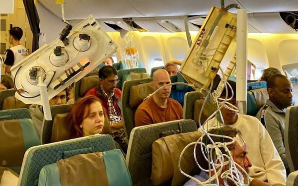 Turbulencias extremas dejan un muerto y 30 heridos en vuelo de Singapur Airlines