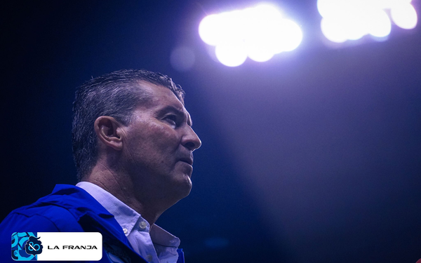 Oficial, Chepo de la Torre al banquillo de La Franja