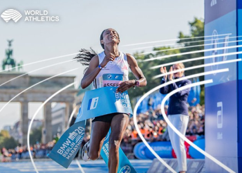 World Athletics ratifica récord mundial de Tigist Assefa en maratón