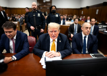 Sin veredicto, jurado del juicio contra Donald Trump en primer día de deliberación