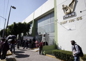 Revisan Obrador y Céspedes avances de IMSS-Bienestar