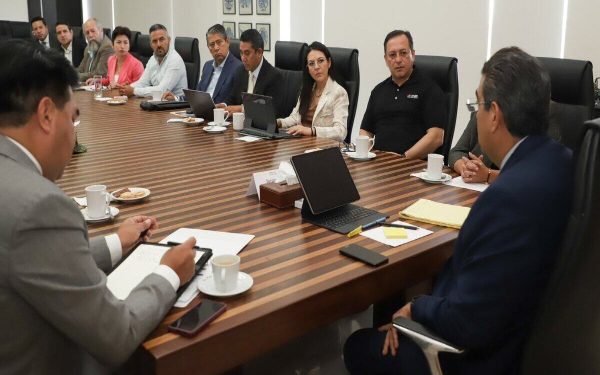 Céspedes Peregrina se reúne con IEE e INE para garantizar seguridad en elección del 2 de junio
