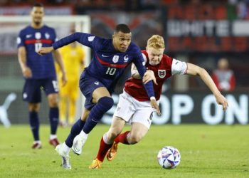 Francia enfrenta a Austria en la Eurocopa 2024