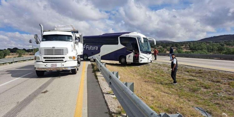 Campesinos suman más de 50 horas con bloqueo en el Arco Norte