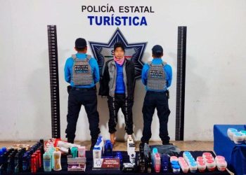 Capturan a ladrón de artículos de belleza en Puebla capital
