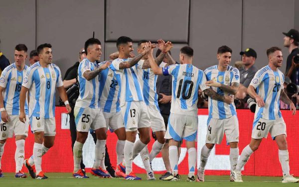 Argentina jugará sin Messi ni Scaloni ante Perú en la Copa América